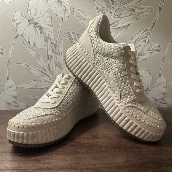 Women's Persephone Sneakers with Memory Foam Insole - Universal Thread™ - Picture 3 of 7